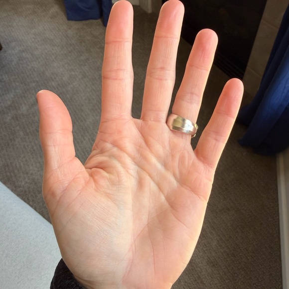 Silverware Engraved Ring - Picture 6 of 12